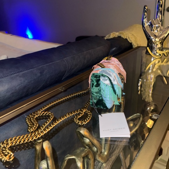 KURT GEIGER LONDON Nano
Kensington Fringes Velvet
Crossbody Bag - Picture 6 of 8